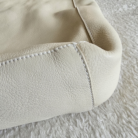 New Roots Shoulder Bag - Picture 5 of 6